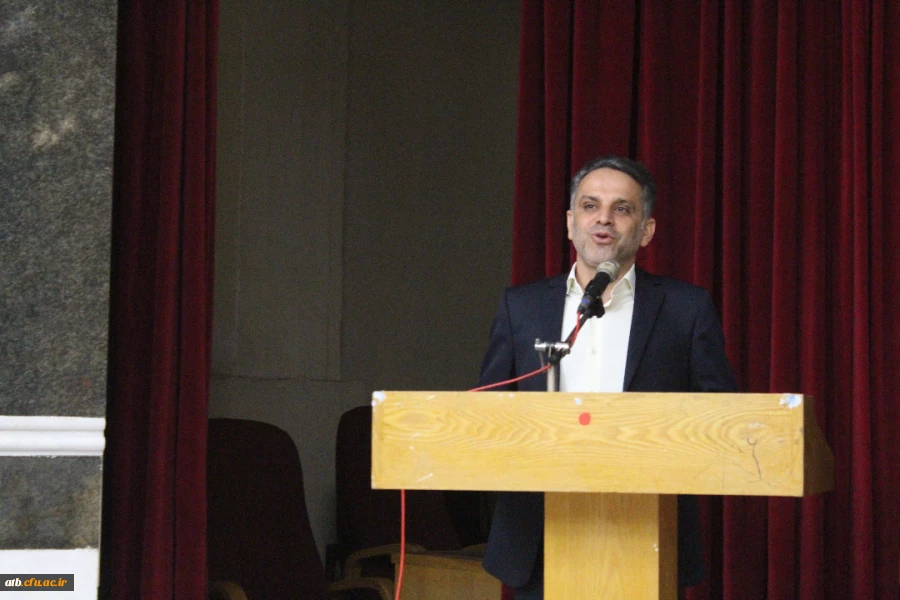 با حضور مدیرکل آموزش و پرورش استان بوشهر

فرآیند مصاحبه و گزینش پذیرفته شدگان چندبرابر ظرفیت دانشگاه فرهنگیان آغاز شد
 3