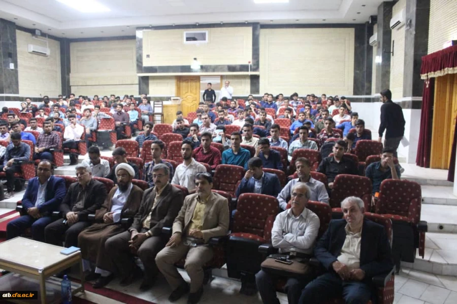 با حضور مشاور رئیس دانشگاه فرهنگیان کشور؛
برگزاری آئین استقبال دانشجومعلمان نوورود پردیس علامه طباطبایی بوشهر
 4