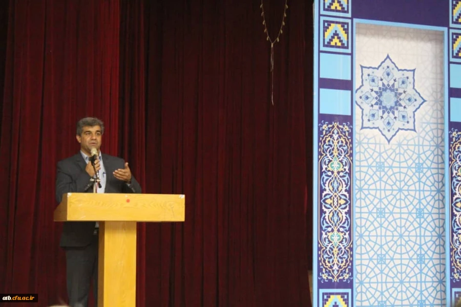 با حضور مشاور رئیس دانشگاه فرهنگیان کشور؛
برگزاری آئین استقبال دانشجومعلمان نوورود پردیس علامه طباطبایی بوشهر
 5