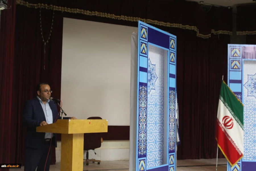 با حضور مشاور رئیس دانشگاه فرهنگیان کشور؛
برگزاری آئین استقبال دانشجومعلمان نوورود پردیس علامه طباطبایی بوشهر
 2