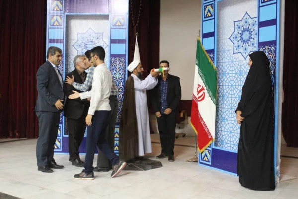 با حضور مشاور رئیس دانشگاه فرهنگیان کشور؛
برگزاری آئین استقبال دانشجومعلمان نوورود پردیس علامه طباطبایی بوشهر
 4