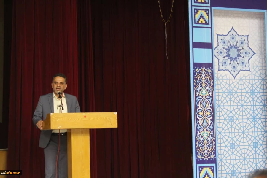 با حضور مشاور رئیس دانشگاه فرهنگیان کشور؛
برگزاری آئین استقبال دانشجومعلمان نوورود پردیس علامه طباطبایی بوشهر
 5