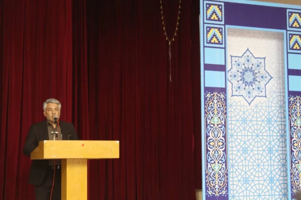 با حضور مشاور رئیس دانشگاه فرهنگیان کشور؛
برگزاری آئین استقبال دانشجومعلمان نوورود پردیس علامه طباطبایی بوشهر
 7