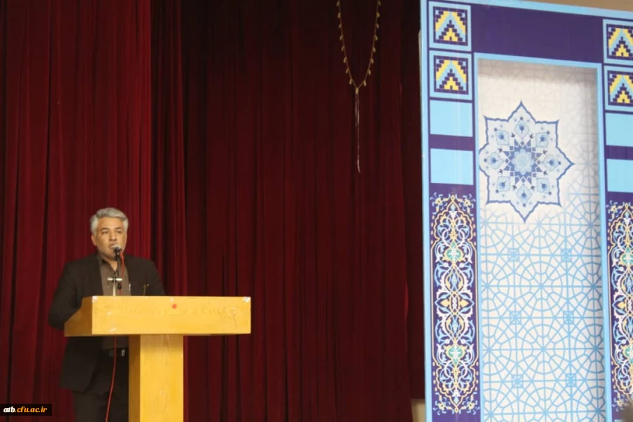 با حضور مشاور رئیس دانشگاه فرهنگیان کشور؛
برگزاری آئین استقبال دانشجومعلمان نوورود پردیس علامه طباطبایی بوشهر
 7