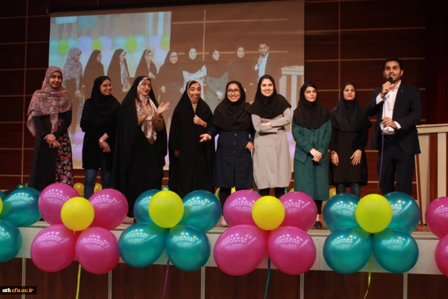 با حضور مشاور اجرایی معاون طرح و برنامه و توسعه مدیریت و مدیرکل حقوقی دانشگاه فرهنگیان

جشن بزرگ روز دانشجو دانشگاه فرهنگیان استان بوشهر برگزار شد 15